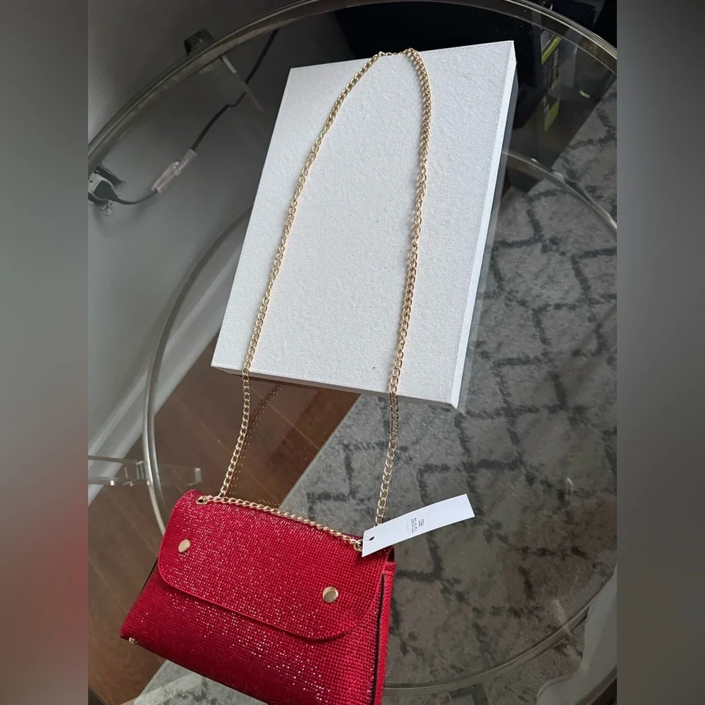 Elegant Red Clutch with Gold Chain
